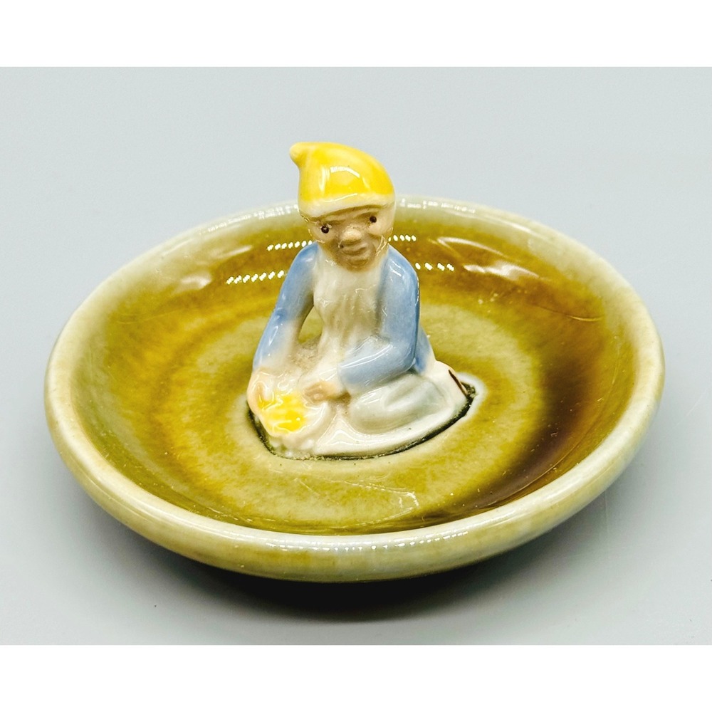 Irish Porcelain Trinket Dish Leprechaun Gold Panning Figurine Made in Ireland